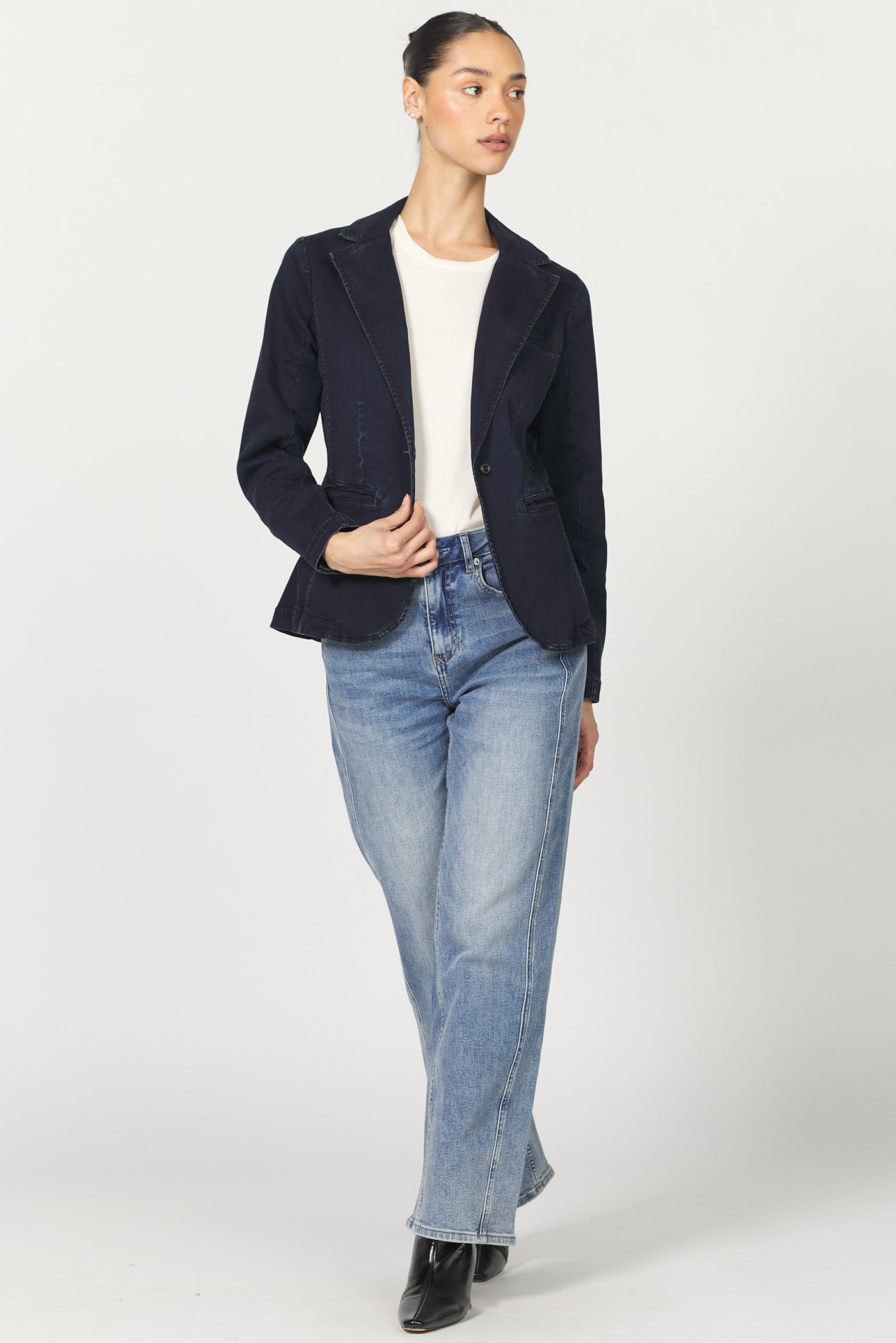 Minah Blazer